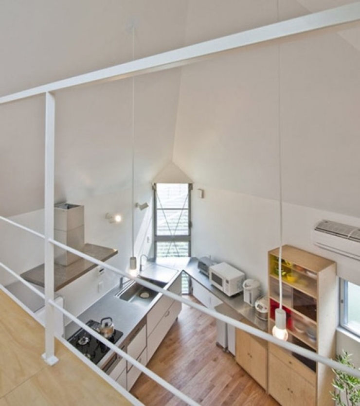 Illustration de l'article : Cette petite maison renferme un int&eacute;rieur assez surprenant, ne vous fiez pas &agrave; son apparence!