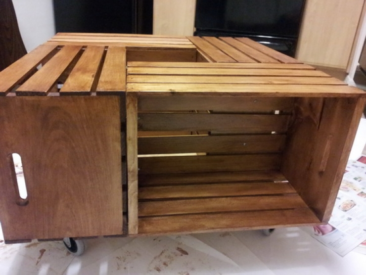 Illustration de l'article : DIY : fabriquer une table basse en utilisant des caisses de vin