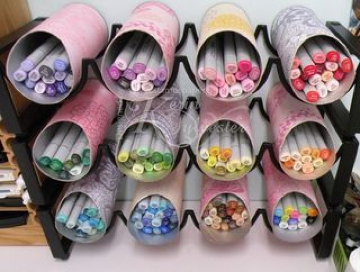 Illustration de l'article : 15 Trucs et astuces &agrave; faire avec vos bo&icirc;tes de Pringles vides... Ne les jetez plus !