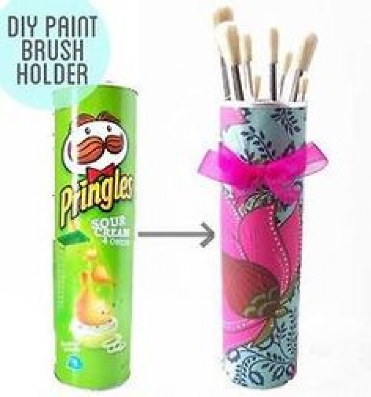 Illustration de l'article : 15 Trucs et astuces &agrave; faire avec vos bo&icirc;tes de Pringles vides... Ne les jetez plus !