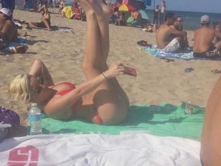 Illustration de l'article : Top 15 des personnes qui n'auraient jamais du apprendre à faire des Selfies !