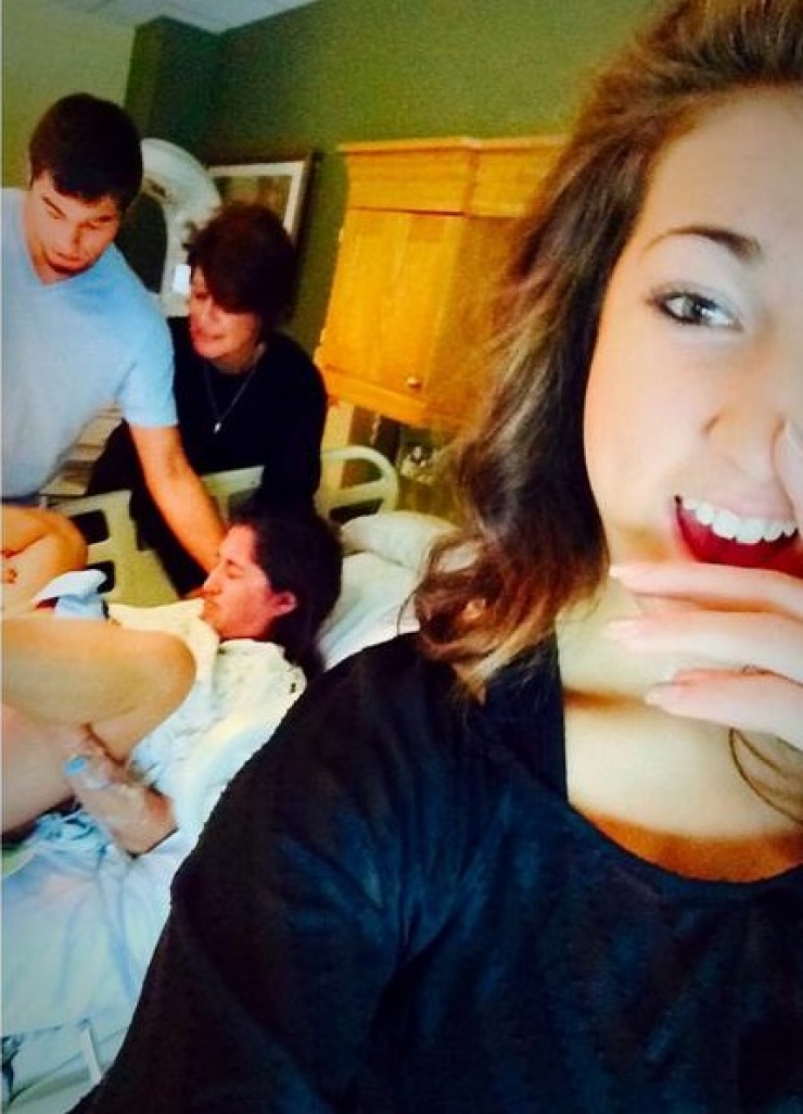 Illustration de l'article : Top 15 des personnes qui n'auraient jamais du apprendre à faire des Selfies !