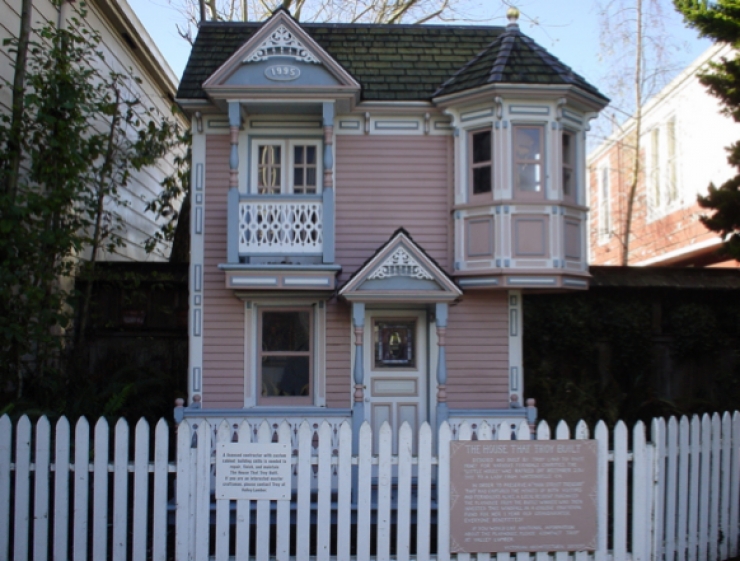 Illustration de l'article : Petites merveilles d'architecture : 18 maisonnettes qui ne manquent pas de charme