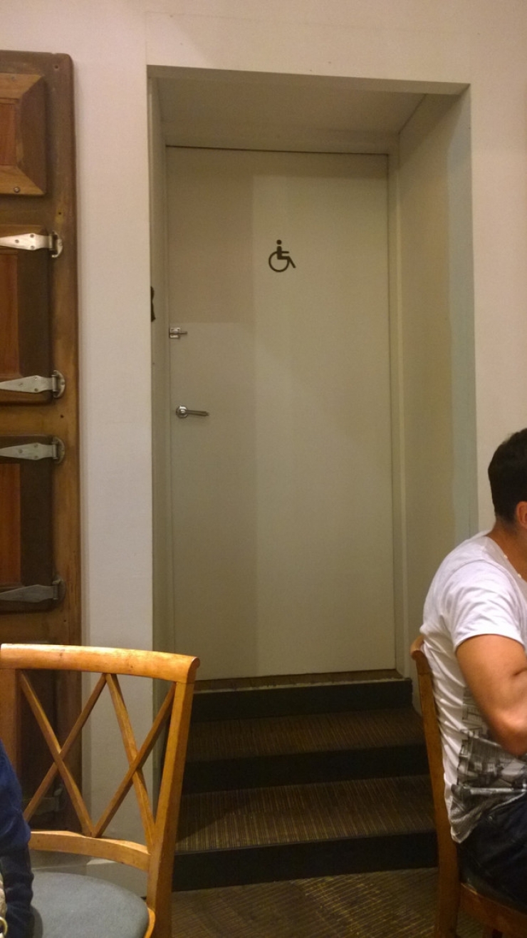 Illustration de l'article : 29 personnes qui n'auraient jamais du obtenir de dipl&ocirc;me, suffit de voir leurs constructions...