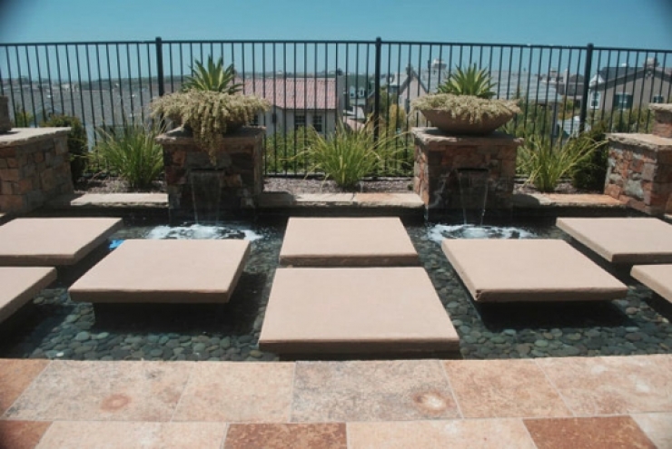 Illustration de l'article : Trouvez votre inspiration &agrave; travers ces 87 id&eacute;es de bassins magnifiques pour Jardins !