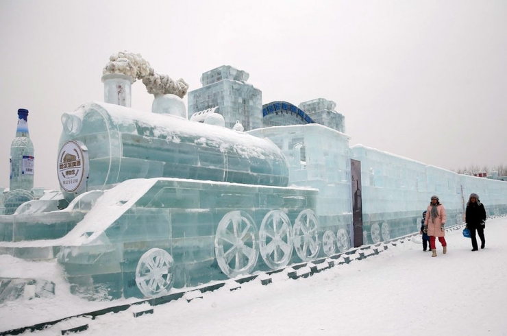 Illustration de l'article : Ces sculptures de glace sont certainement les plus impressionnantes que aurez vu dans votre vie!
