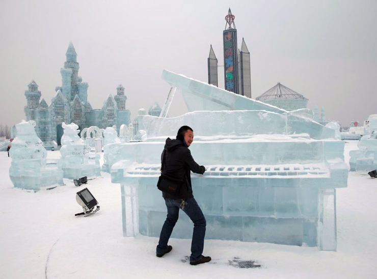 Illustration de l'article : Ces sculptures de glace sont certainement les plus impressionnantes que aurez vu dans votre vie!