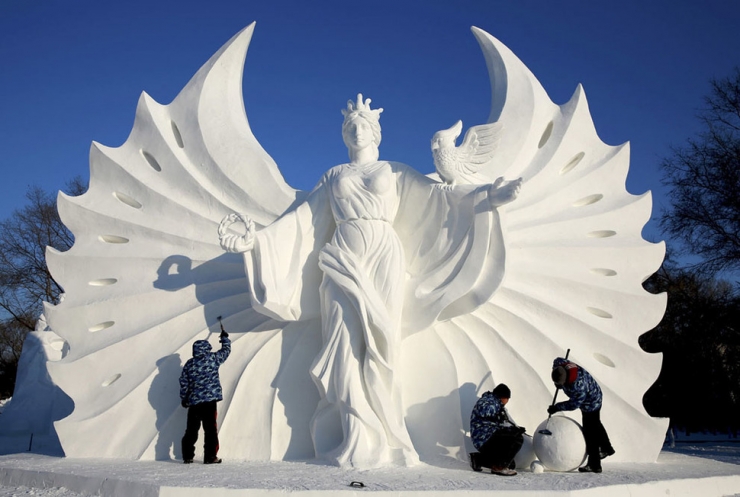 Illustration de l'article : Ces sculptures de glace sont certainement les plus impressionnantes que aurez vu dans votre vie!