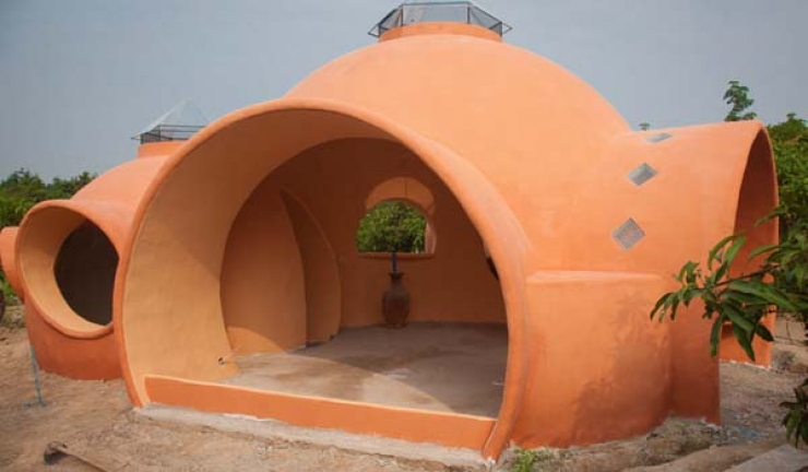 Illustration de l'article : Il a commenc&eacute; avec presque rien pourtant ce qu'il a b&acirc;ti en 6 semaines est incroyable!