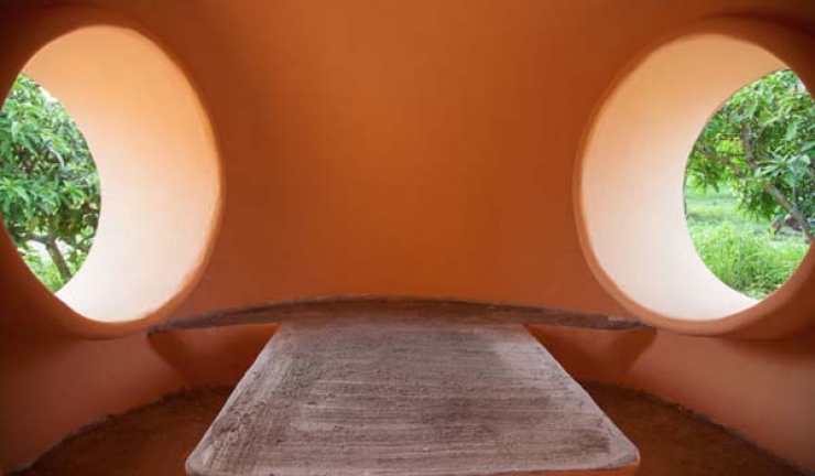 Illustration de l'article : Il a commenc&eacute; avec presque rien pourtant ce qu'il a b&acirc;ti en 6 semaines est incroyable!