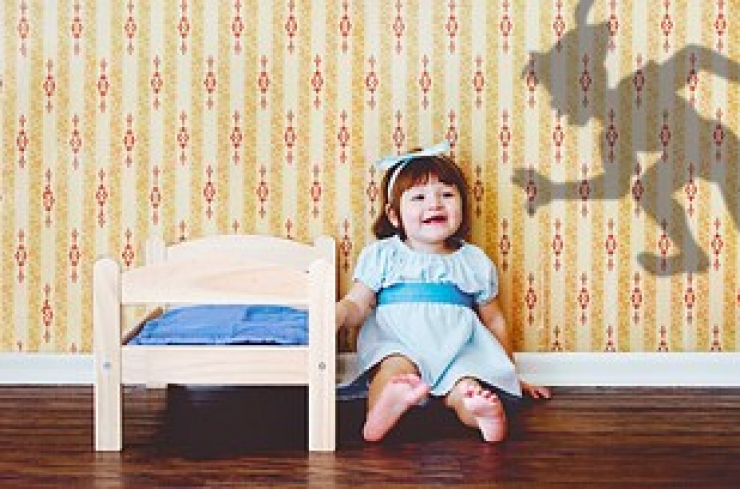 Illustration de l'article : Quand deux petites filles deviennent les personnages de leurs contes de f&eacute;es pr&eacute;f&eacute;r&eacute;s !