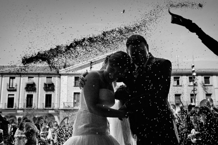 Illustration de l'article : Voici 50 id&eacute;es de photos originales &agrave; faire lors d'un mariage! Ca pourrait vous servir!