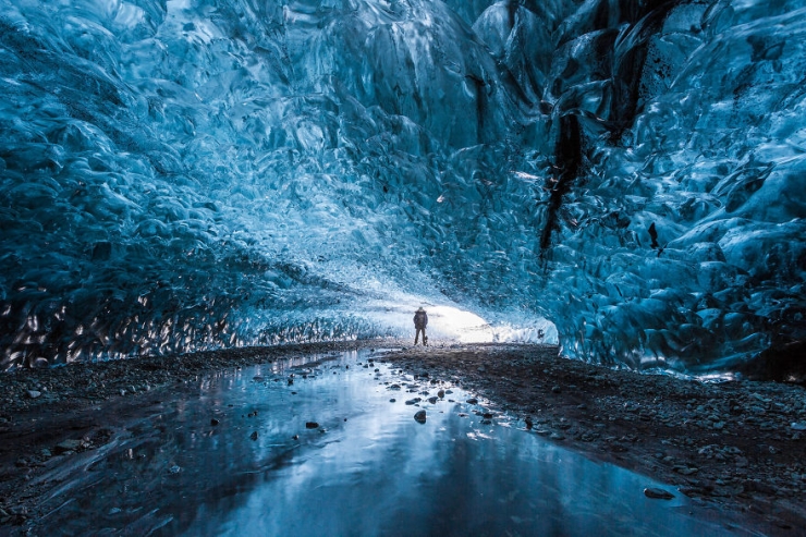 Illustration de l'article : Cette grotte de glace en Islande est une merveille de la nature