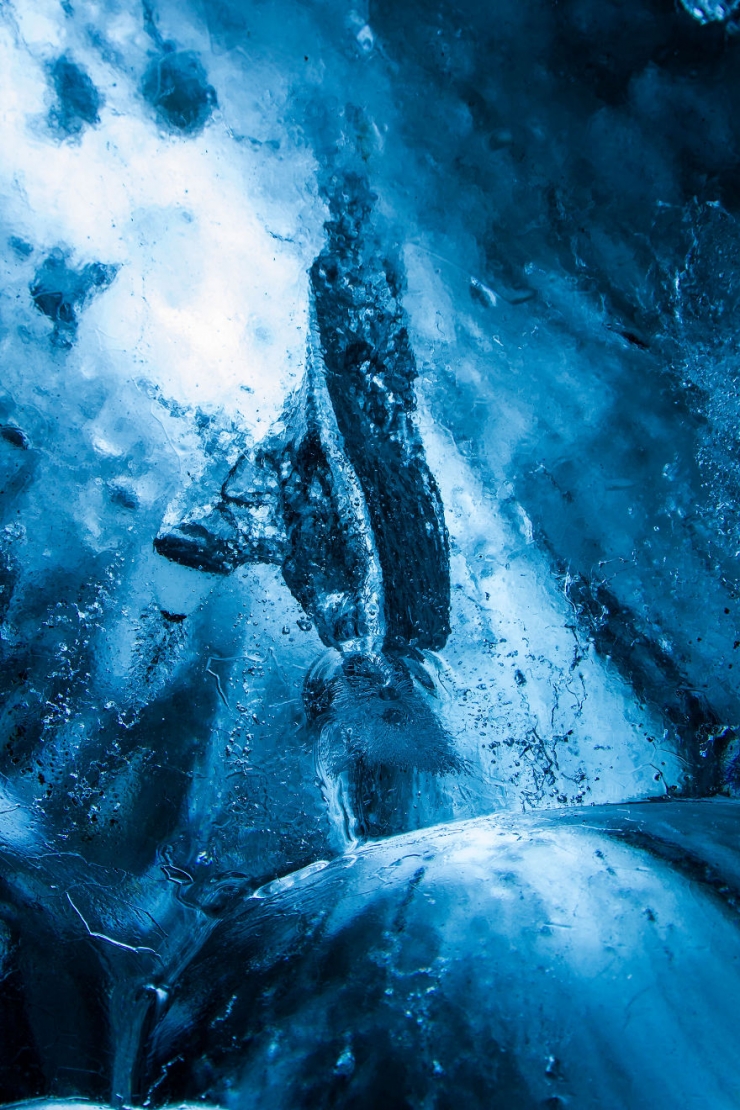 Illustration de l'article : Cette grotte de glace en Islande est une merveille de la nature