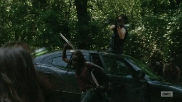 Illustration de l'article : Alice relook&eacute;e en Buffy, Cruella en Lady Gaga ou Ursula en Beyonc&eacute;, ces clich&eacute;s sont juste &eacute;normes!