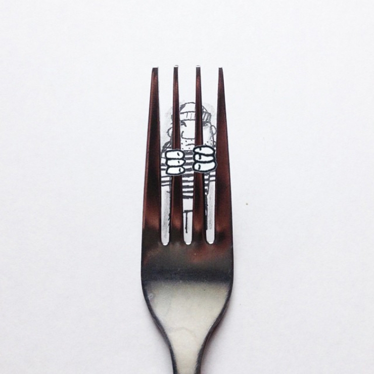 Illustration de l'article : Un jeune artiste tch&egrave;que de 17 ans d&eacute;tourne, avec malice et talent, des situations et objets anodins