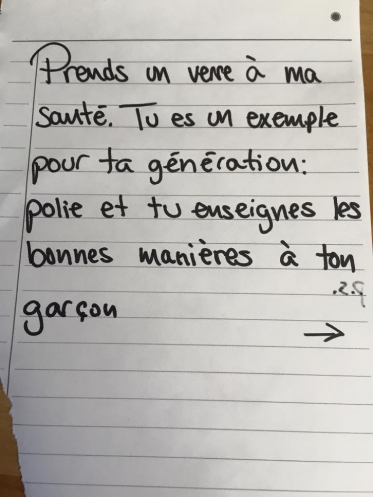 Illustration de l'article : Un inconnu remet 7 euros et un petit mot &agrave; cette maman pour une raison formidable!