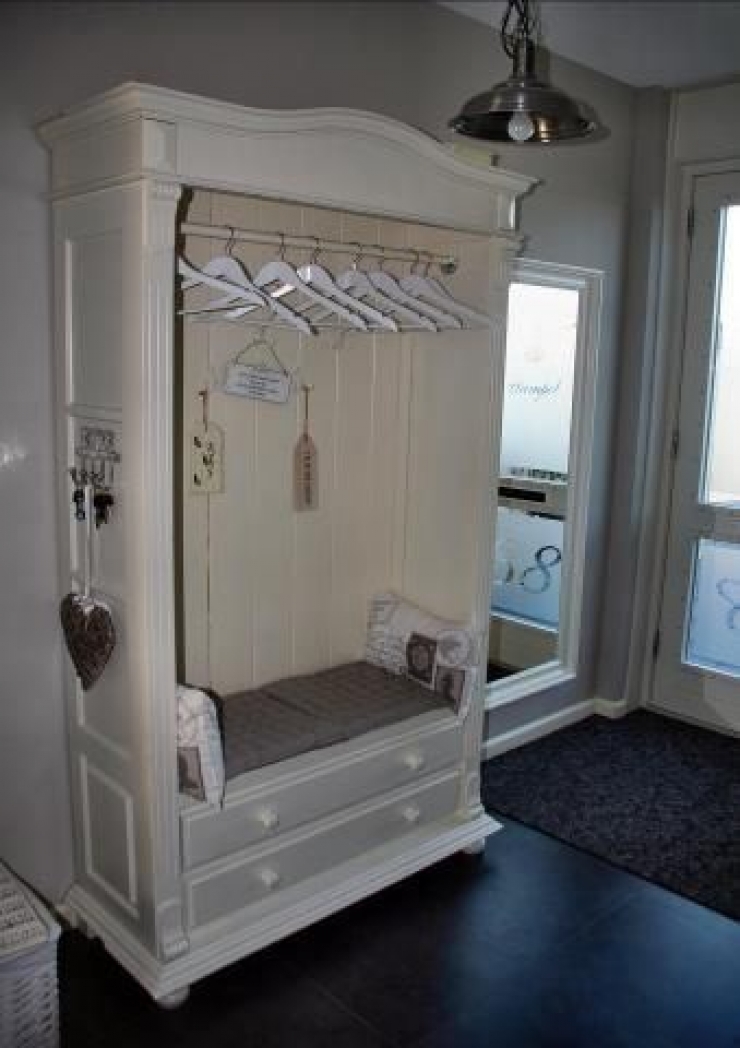 Illustration de l'article : Relooking, recyclage et d&eacute;tournement, voici 31 id&eacute;es sympa pour vos armoires!