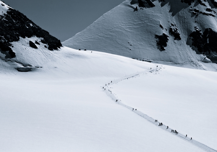 Illustration de l'article : L'immensit&eacute; de la nature face &agrave; l'homme r&eacute;sum&eacute;e en une s&eacute;rie d'&eacute;poustouflantes photos des Alpes