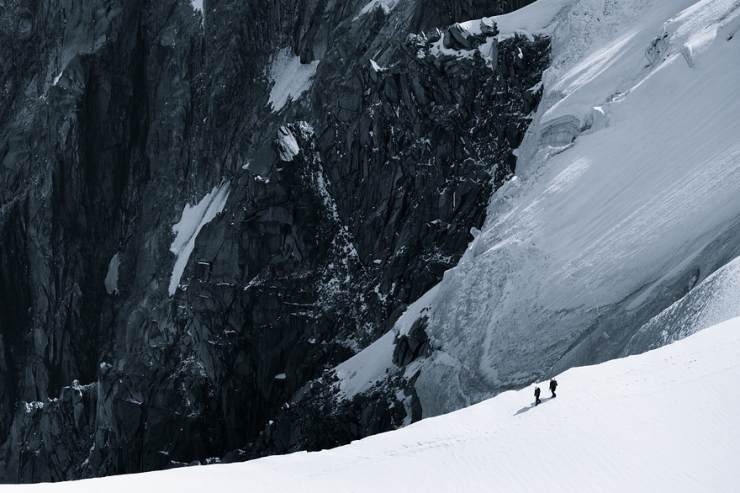 Illustration de l'article : L'immensit&eacute; de la nature face &agrave; l'homme r&eacute;sum&eacute;e en une s&eacute;rie d'&eacute;poustouflantes photos des Alpes