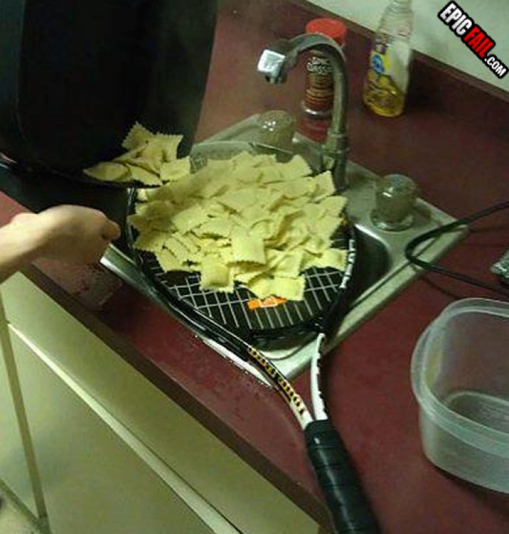 Illustration de l'article : Vous pensiez être mauvais en cuisine ? Dites vous qu'il y a pire que vous, la preuve en 23 photos !