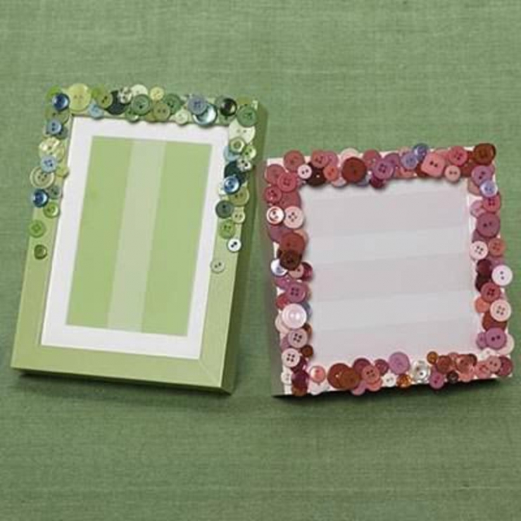 Illustration de l'article : Vous avez des vieux boutons qui trainent dans le grenier ?  Voici 53 id&eacute;es de cr&eacute;ations que vous pourrez r&eacute;aliser avec ! 