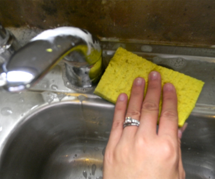 Illustration de l'article : Une astuce toute simple pour faire briller votre &eacute;vier de cuisine !