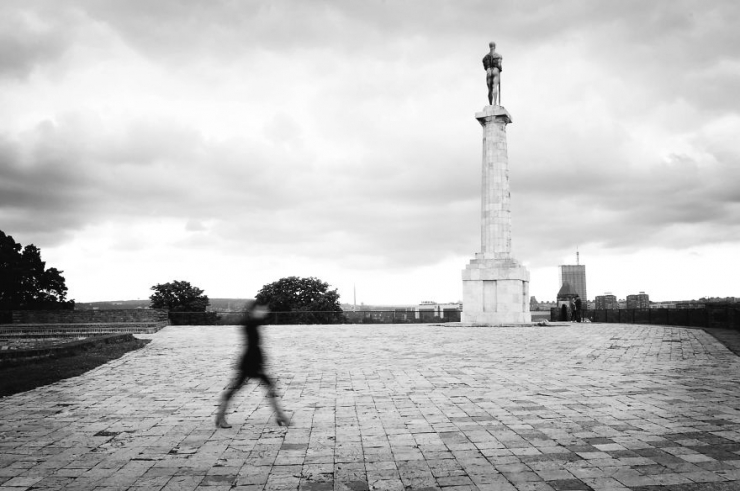 Illustration de l'article : Les fantômes urbains de Belgrade, par Ozan Do?an