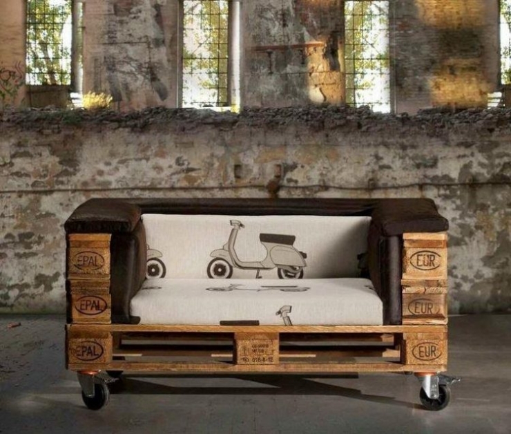 Illustration de l'article : Nouvelle s&eacute;rie de r&eacute;alisations &agrave; base de palettes. Aujourd'hui c'est une "sp&eacute;ciale canap&eacute;" !