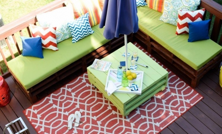 Illustration de l'article : Nouvelle s&eacute;rie de r&eacute;alisations &agrave; base de palettes. Aujourd'hui c'est une "sp&eacute;ciale canap&eacute;" !