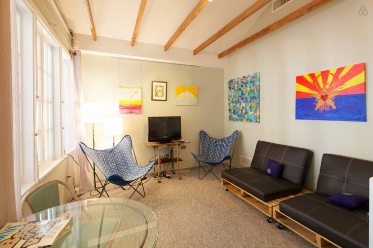 Illustration de l'article : Nouvelle s&eacute;rie de r&eacute;alisations &agrave; base de palettes. Aujourd'hui c'est une "sp&eacute;ciale canap&eacute;" !