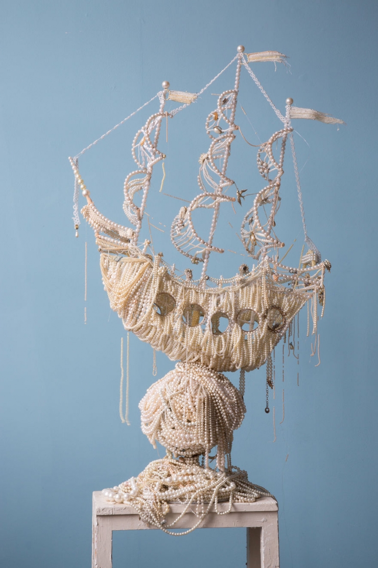 Illustration de l'article : Elle cr&eacute;e deux superbes bateaux en colliers de perles