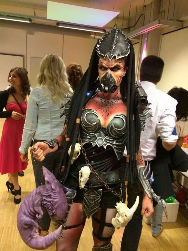 Illustration de l'article : Cette maquilleuse s'inspire des contes fantastiques pour cr&eacute;er ses costumes. Le r&eacute;sultat est g&eacute;nial !