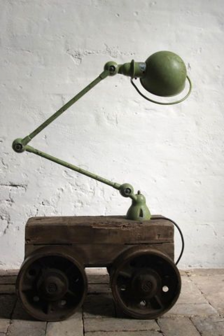 Illustration de l'article : Faites le plein de créativité avec ces 40 objets détournés en lampes !