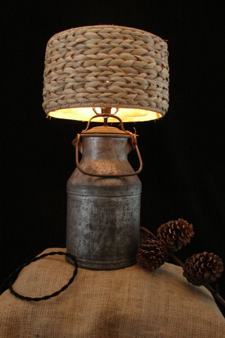 Illustration de l'article : Faites le plein de créativité avec ces 40 objets détournés en lampes !