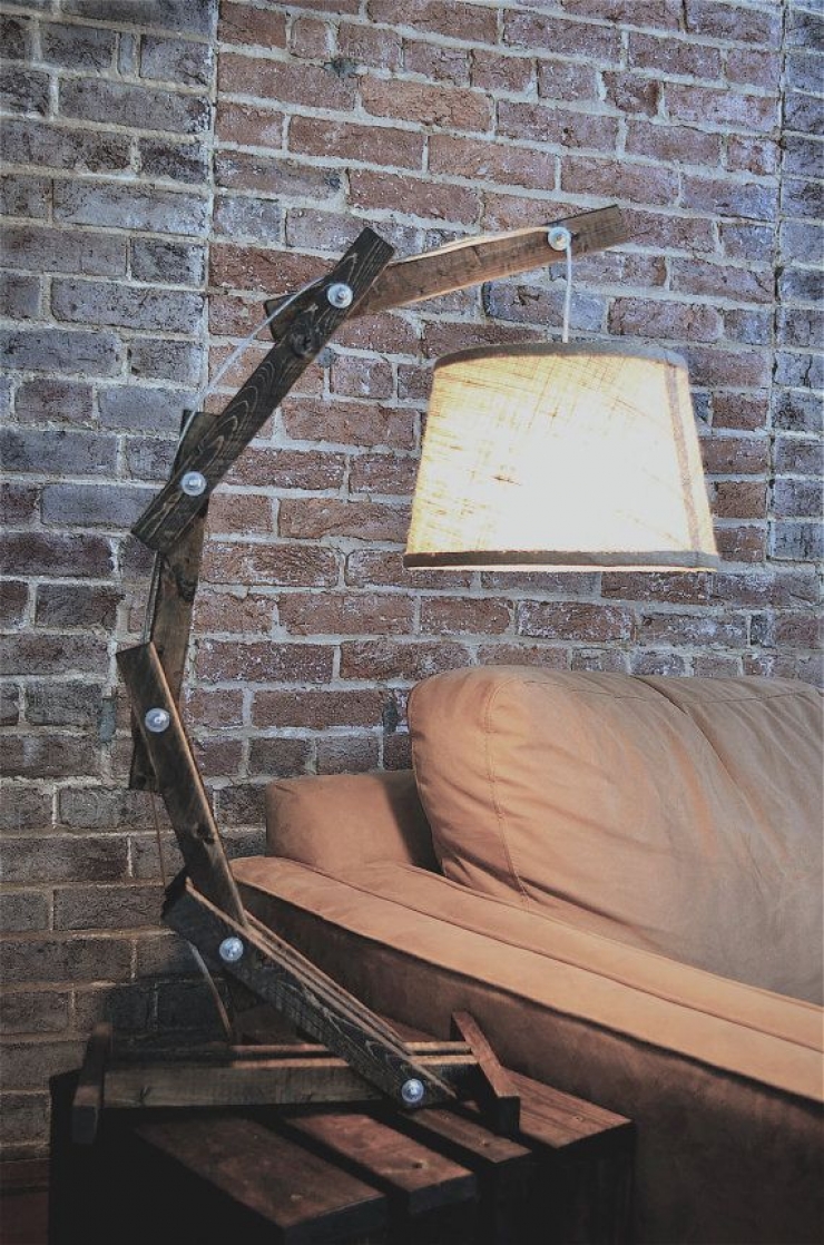 Illustration de l'article : Faites le plein de créativité avec ces 40 objets détournés en lampes !