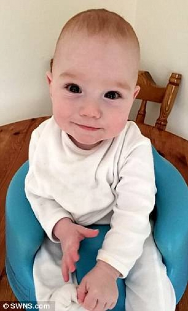 Illustration de l'article : Ils lui conseillent l'avortement, expliquant que le b&eacute;b&eacute; ne survivra jamais... Mais un miracle se produit ! 