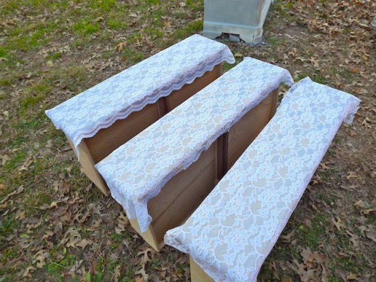 Illustration de l'article : Elle place ses tiroirs &agrave; l'ext&eacute;rieur et ce qu'elle en fait est tr&egrave;s original ! 