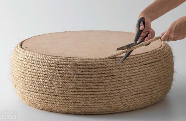 Illustration de l'article : DIY : fabriquer un pouf original &agrave; partir d'un vieux pneu