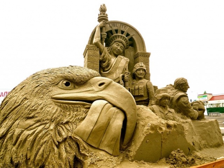Illustration de l'article : 15 sculptures sur sable &agrave; couper le souffle