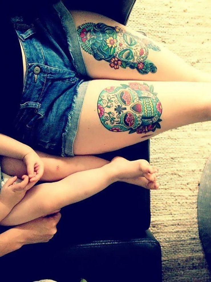 Illustration de l'article : 52 bébés qui posent avec leurs parents tatoués