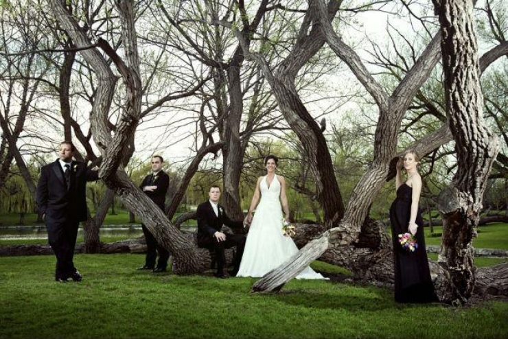 Illustration de l'article : Entre originalit&eacute; et amour, cette s&eacute;lection de photos de mariage devrait vous plaire...Et vous donner des id&eacute;es ! 