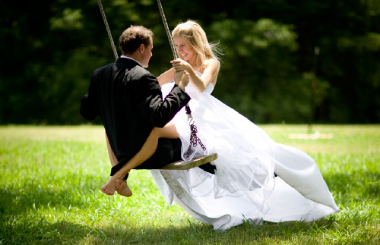 Illustration de l'article : Entre originalit&eacute; et amour, cette s&eacute;lection de photos de mariage devrait vous plaire...Et vous donner des id&eacute;es ! 