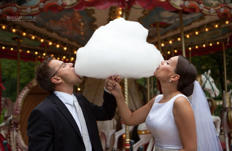 Illustration de l'article : Entre originalit&eacute; et amour, cette s&eacute;lection de photos de mariage devrait vous plaire...Et vous donner des id&eacute;es ! 