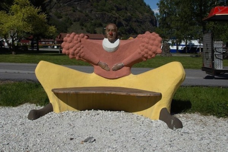 Illustration de l'article : Ces 25 jeux pour enfants qui ont plut&ocirc;t l'air d'avoir &eacute;t&eacute; con&ccedil;us pour des adultes&hellip;