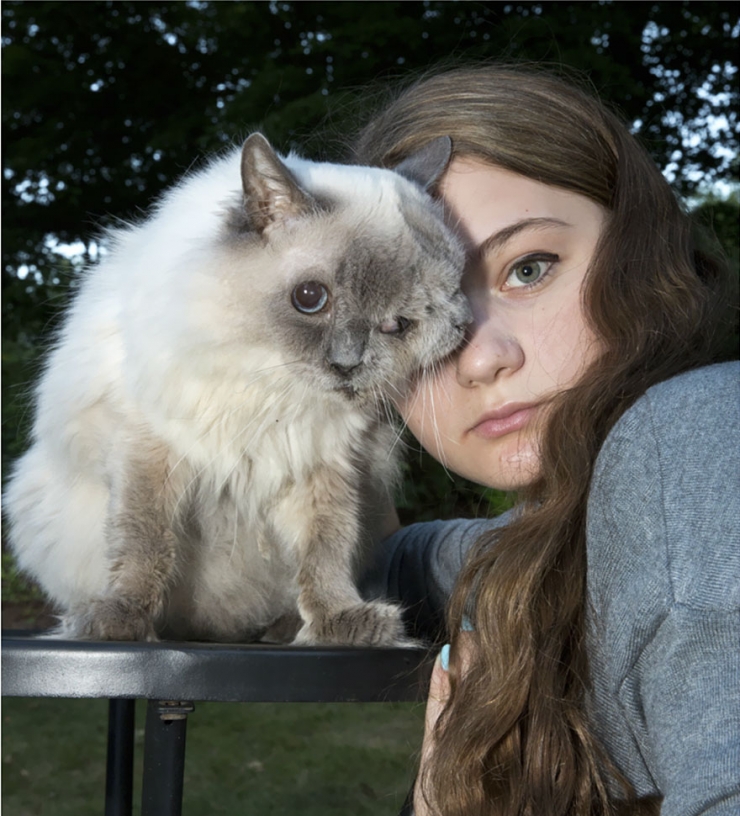 Illustration de l'article : Elle photographie sa fille en compagnie d'animaux depuis 15 ans (22 photos)