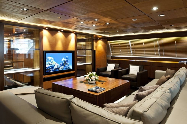 Illustration de l'article : Ce yacht est incroyable de l'extérieur mais attendez de voir l'intérieur...