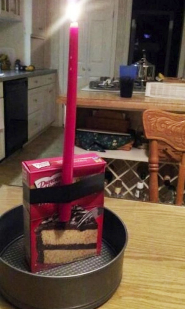 Illustration de l'article : D'un c&ocirc;t&eacute; on a les g&eacute;nies, de l'autre...Ces rois du Syst&egrave;me D qui auraient du rester au lit !