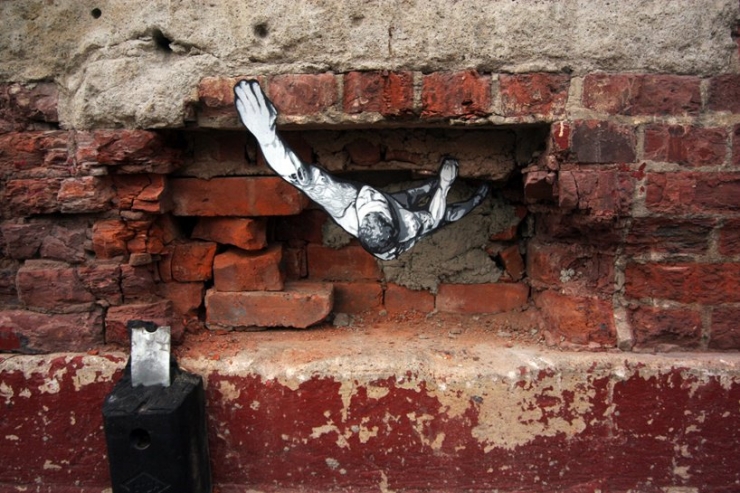 Illustration de l'article : Il peuple les rues de ses &eacute;tonnants petits personnages en bois