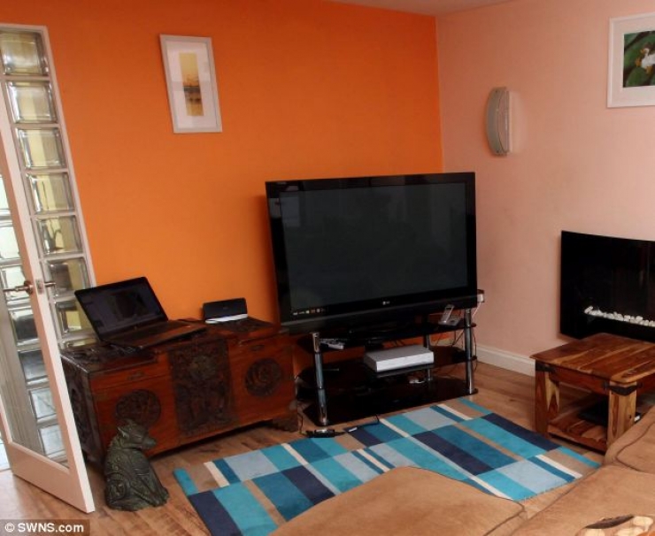 Illustration de l'article : Ne voulant pas d'une maison banale, elle s'achète un Bunker et le rénove... Chapeau Madame !